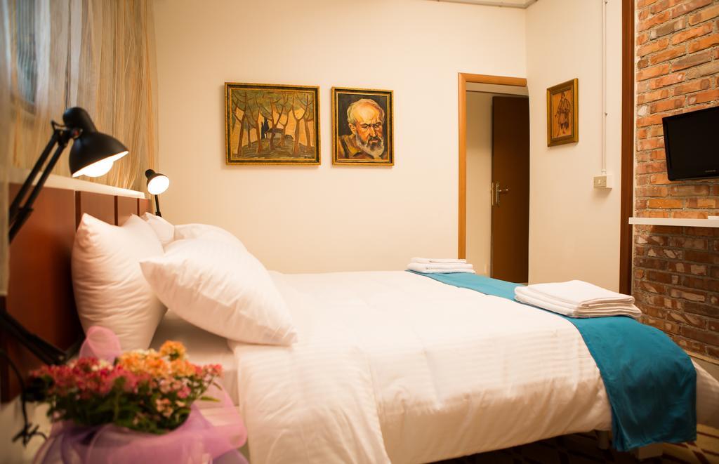 B&B Artistic Tirana Habitación foto